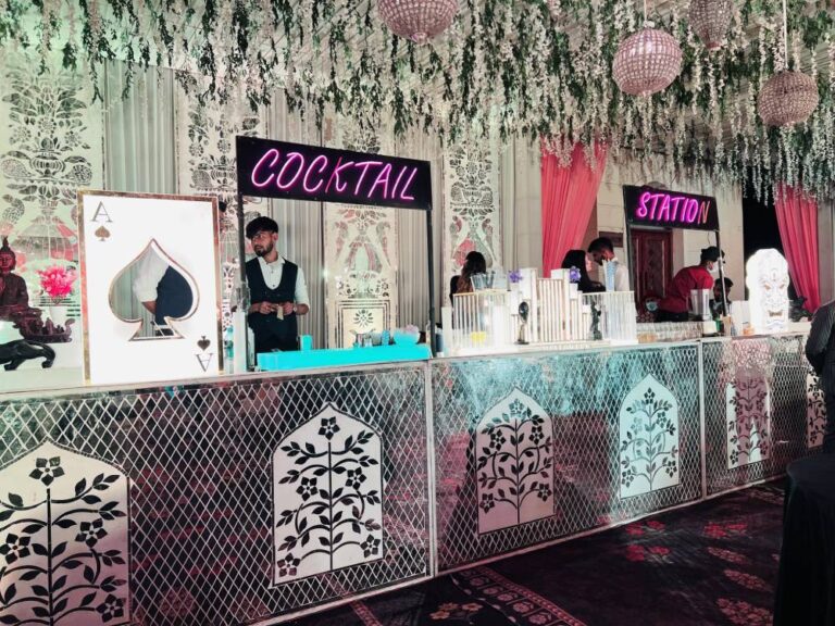 coackatail-decoration